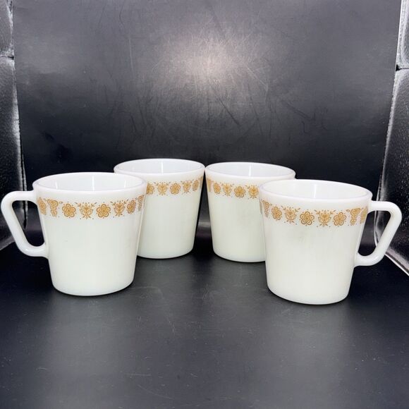 Vintage Set of 4 Pyrex Corning 9 oz Butterfly Gold Coffee Mug D Handle No. 1410 - Picture 1 of 4